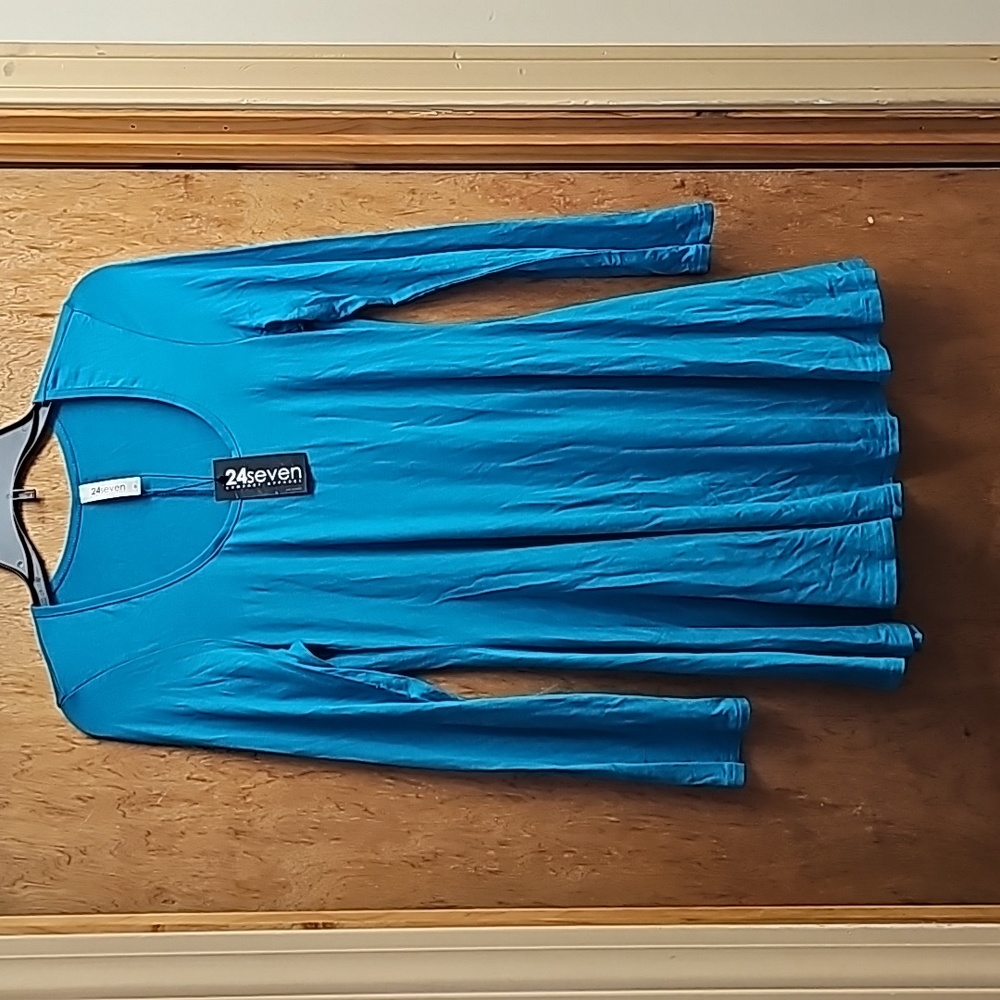 25 Seven womans maternity tunic top size small new with tags, teal blue